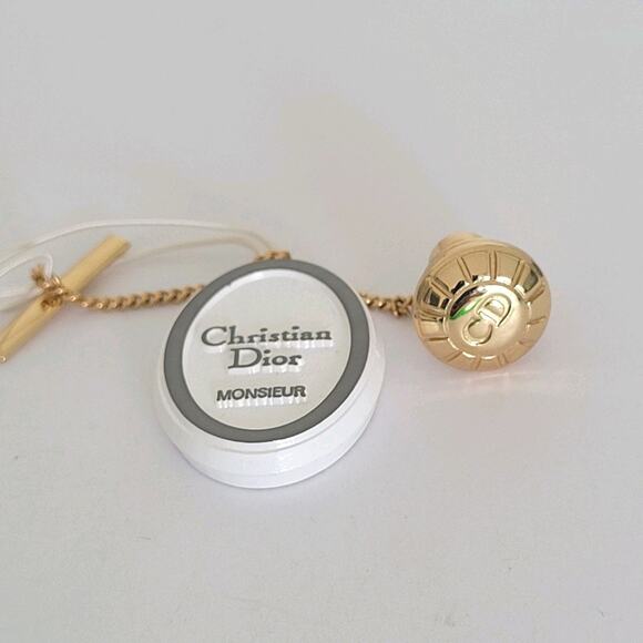 Christian Dior CD Tie Necktie Pin Clasp Gold Tone Logo Round Vintage Small Logo - Picture 1 of 4